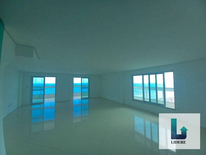 Foto 4 de Cobertura com 4 Quartos à venda, 290m² em Vila Guilhermina, Praia Grande