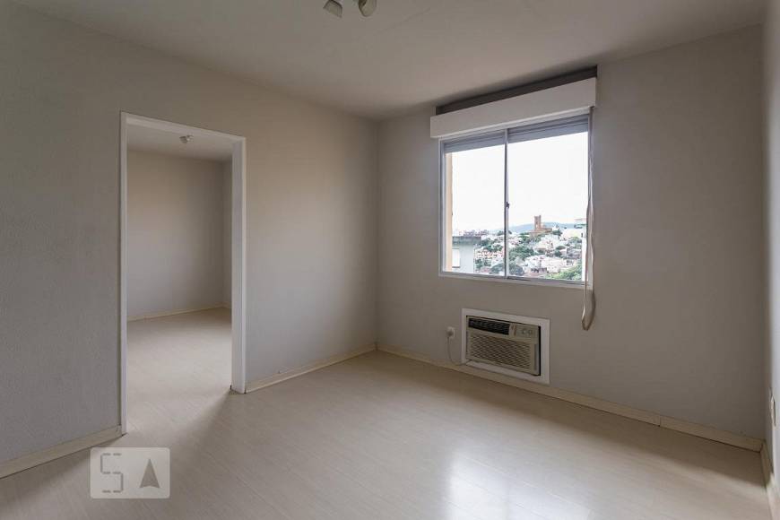 Foto 1 de Apartamento com 1 Quarto para alugar, 48m² em Santo Antônio, Porto Alegre