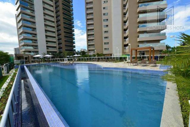 Foto 1 de Apartamento com 3 Quartos à venda, 166m² em Guararapes, Fortaleza