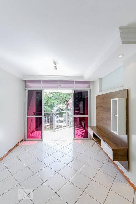Foto 3 de Apartamento com 3 Quartos para alugar, 84m² em Setor Bela Vista, Goiânia