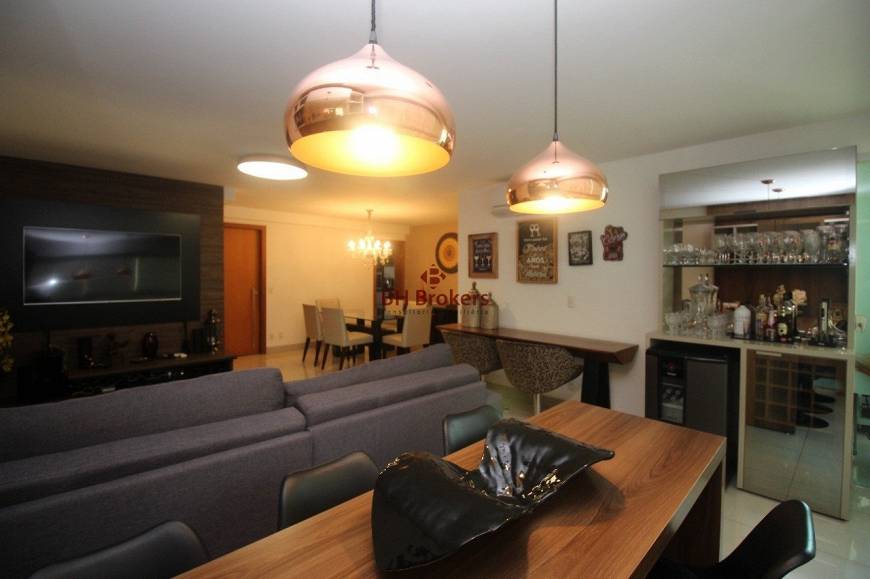 Foto 2 de Apartamento com 4 Quartos para alugar, 131m² em Funcionários, Belo Horizonte