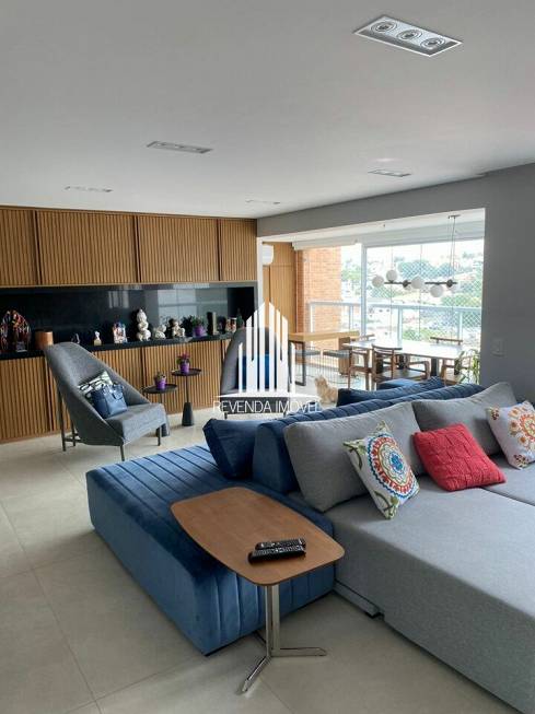 Foto 1 de Apartamento com 4 Quartos à venda, 250m² em Vila Ipojuca, São Paulo