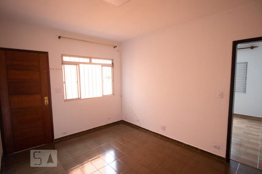 Foto 1 de Casa com 2 Quartos para alugar, 80m² em Vila Guedes, São Paulo