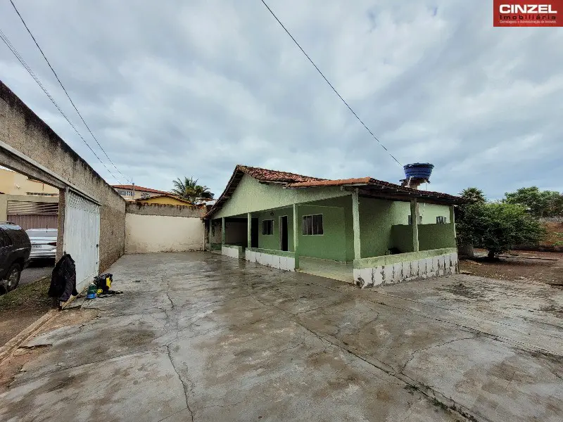 Foto 1 de Casa com 3 Quartos para alugar, 80m² em Setor Habitacional Vicente Pires Trecho 3, Brasília