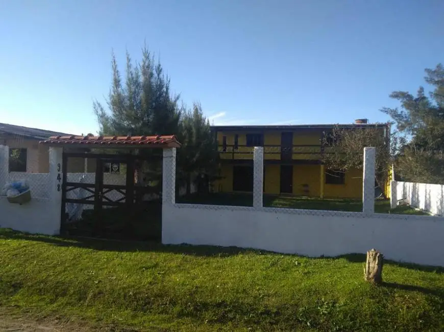 Foto 2 de Casa com 4 Quartos à venda, 110m² em Magistério, Balneário Pinhal