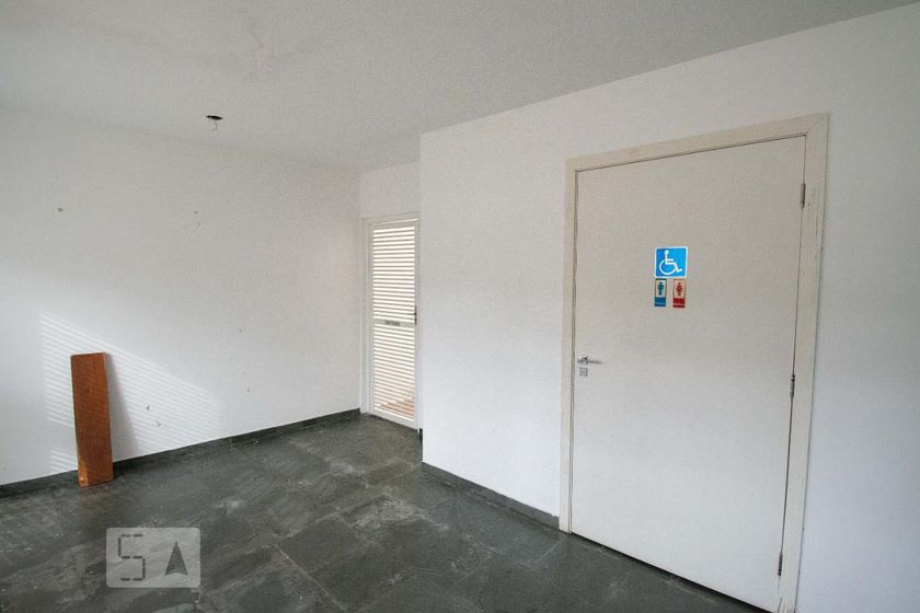 Foto 3 de Casa com 5 Quartos para alugar, 330m² em Jardim Marajoara, São Paulo