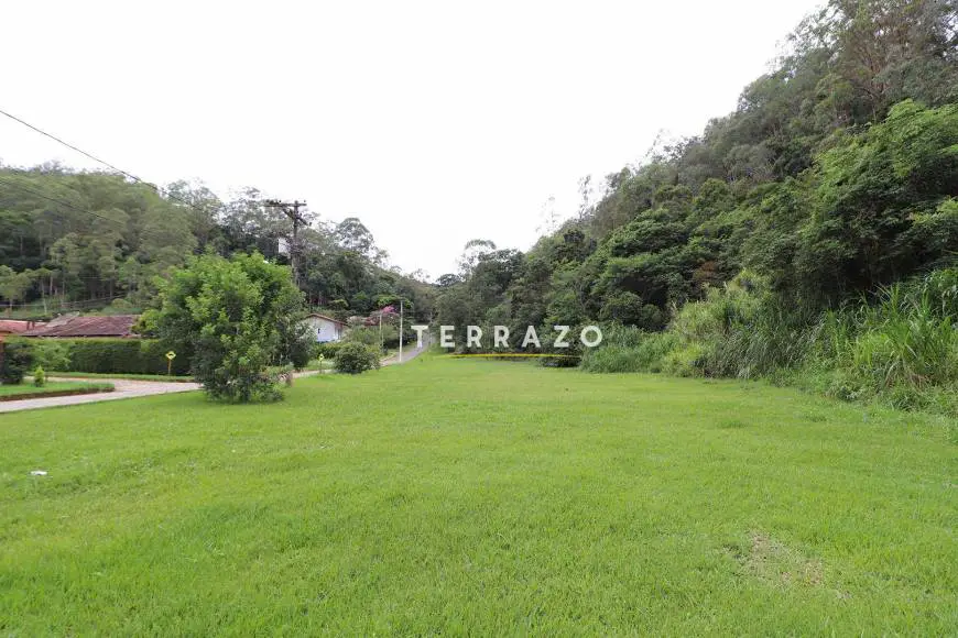 Foto 1 de Lote/Terreno à venda, 900m² em Prata, Teresópolis