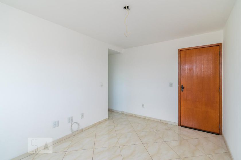 Foto 2 de Apartamento com 1 Quarto para alugar, 36m² em Cordovil, Rio de Janeiro
