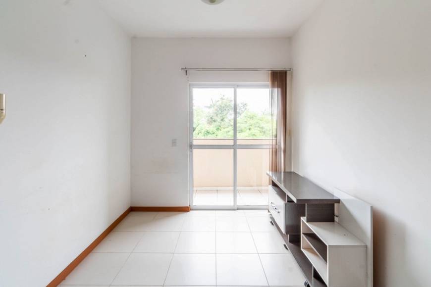 Foto 5 de Apartamento com 2 Quartos para alugar, 61m² em Glória, Joinville