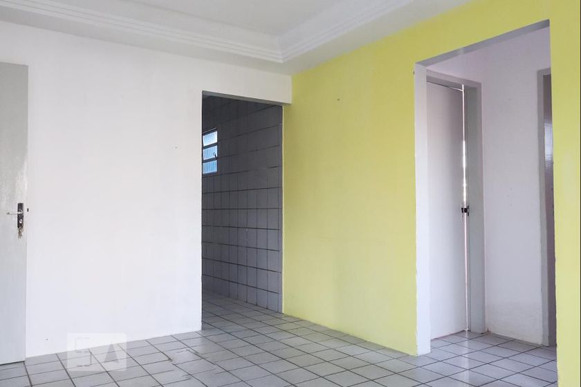 Foto 3 de Apartamento com 2 Quartos para alugar, 54m² em Várzea, Recife