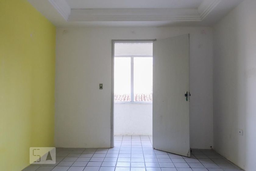 Foto 4 de Apartamento com 2 Quartos para alugar, 54m² em Várzea, Recife