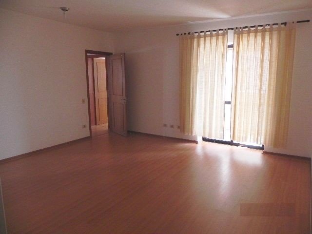 Foto 2 de Apartamento com 3 Quartos para alugar, 95m² em Bigorrilho, Curitiba