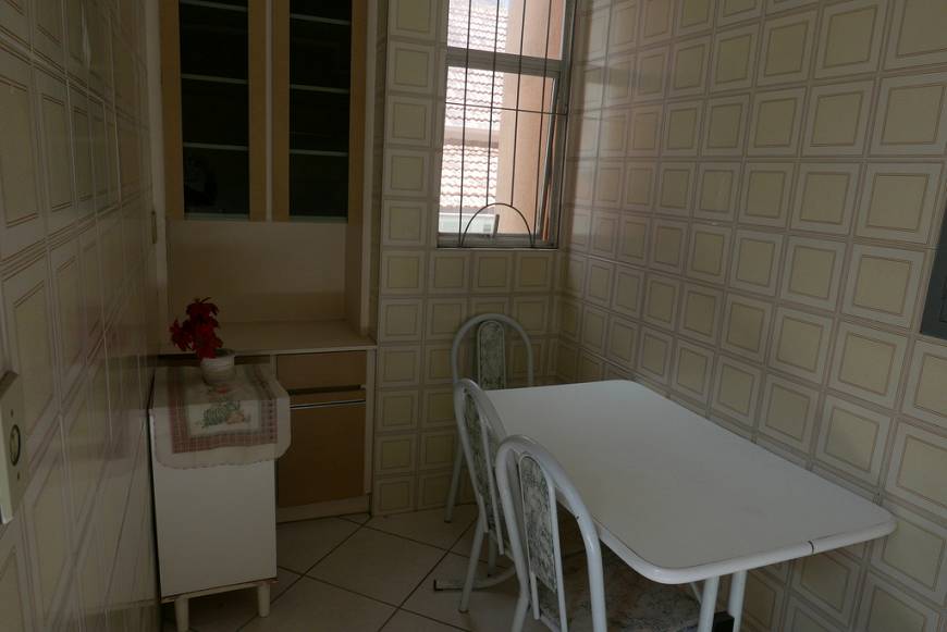 Foto 4 de Apartamento com 3 Quartos para alugar, 80m² em Centro, Florianópolis