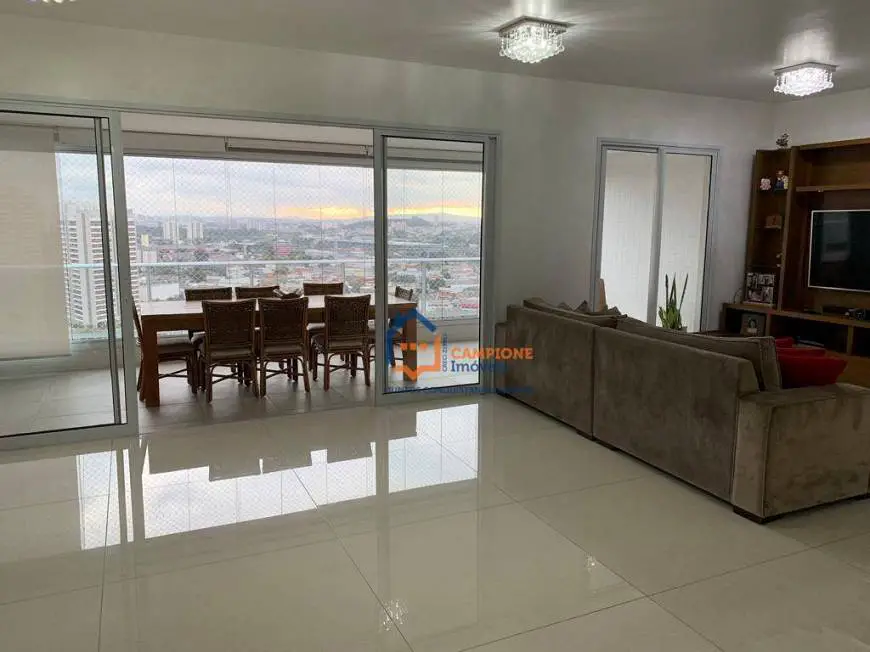 Foto 1 de Apartamento com 3 Quartos para alugar, 134m² em Vila Anastácio, São Paulo