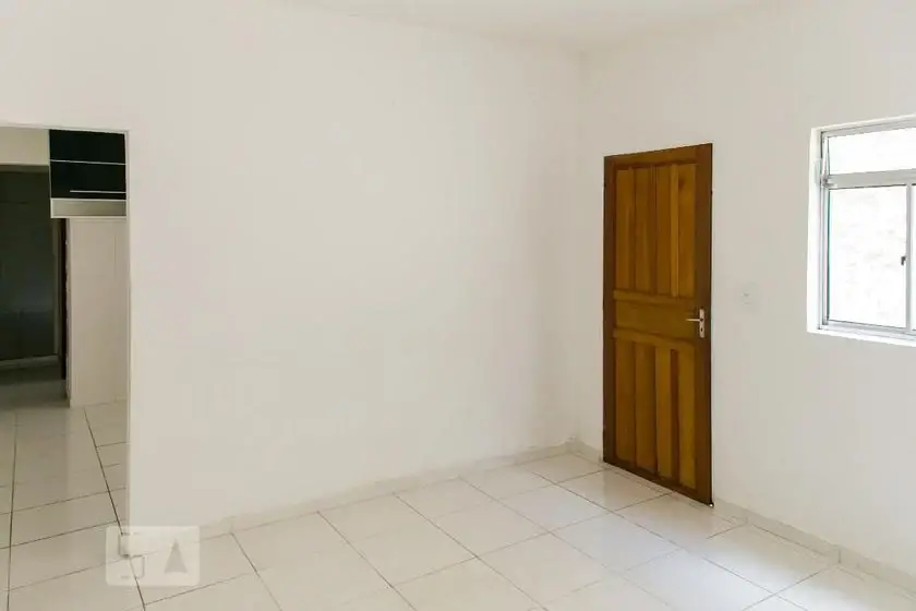Foto 5 de Casa com 2 Quartos para alugar, 100m² em Vila Gustavo, São Paulo