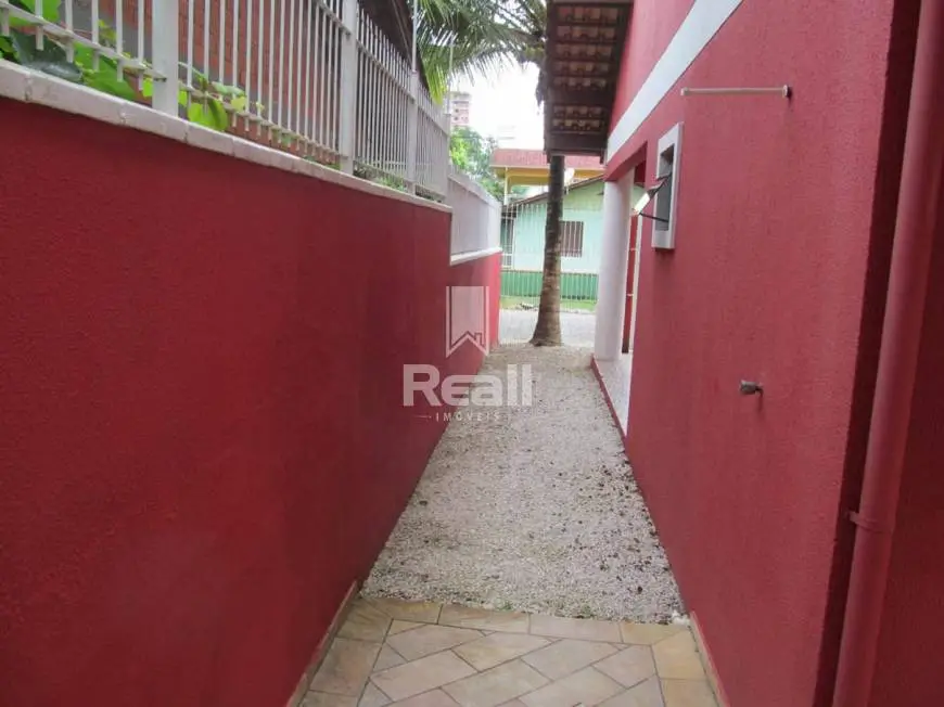 Foto 5 de Casa com 3 Quartos à venda, 189m² em Meia Praia, Itapema