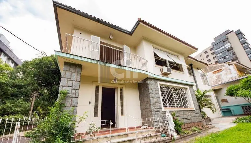 Foto 1 de Casa com 4 Quartos para alugar, 225m² em Rio Branco, Porto Alegre
