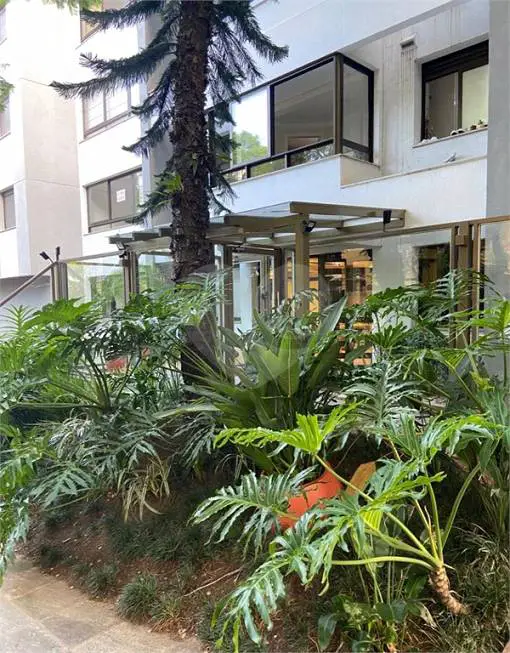 Foto 1 de Apartamento com 1 Quarto para alugar, 46m² em Rio Branco, Porto Alegre