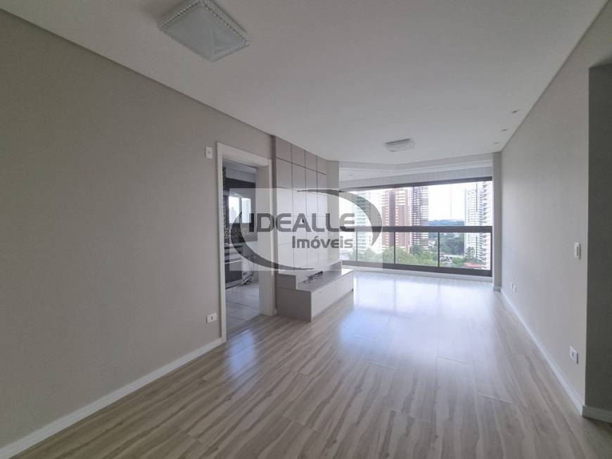 Foto 2 de Apartamento com 2 Quartos para alugar, 70m² em Mossunguê, Curitiba