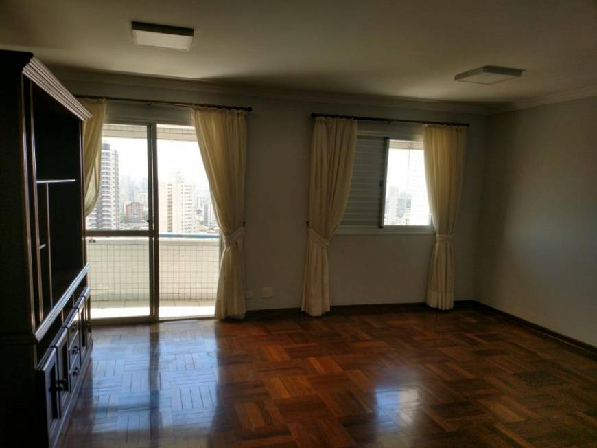 Foto 1 de Apartamento com 3 Quartos para alugar, 86m² em Cambuci, São Paulo