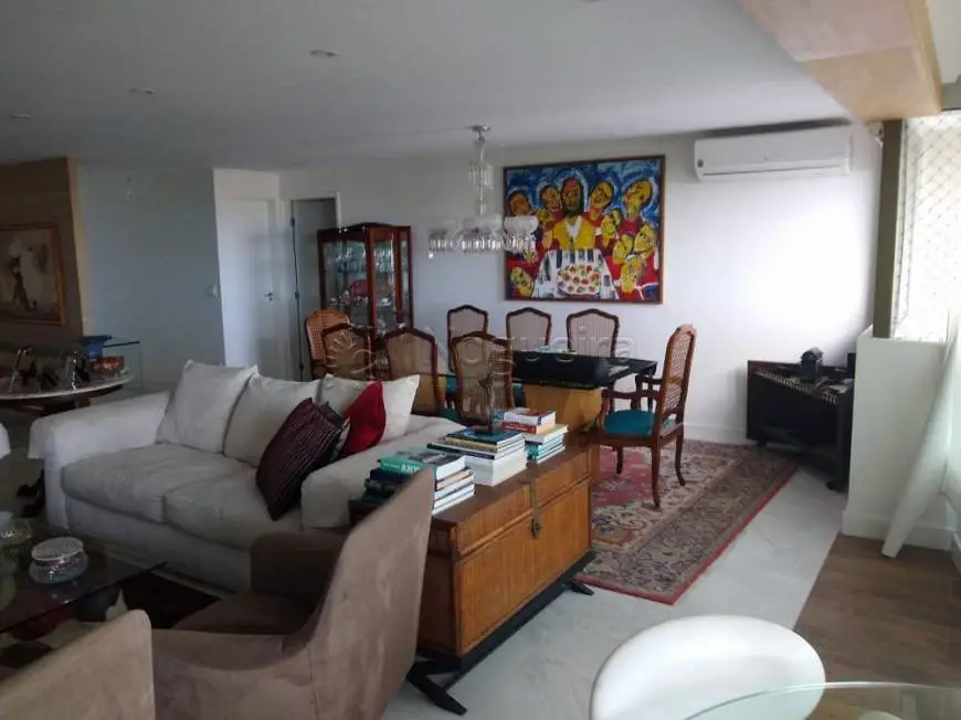 Foto 3 de Apartamento com 3 Quartos à venda, 192m² em Poço, Recife