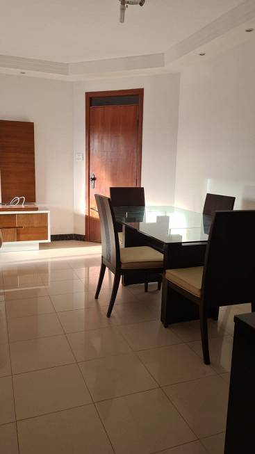 Foto 1 de Apartamento com 3 Quartos para alugar, 110m² em Stiep, Salvador