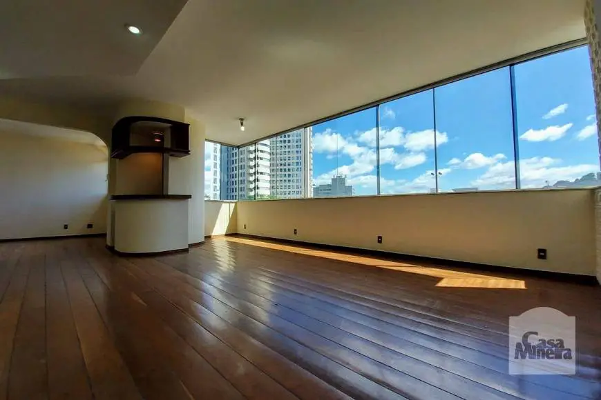 Foto 1 de Apartamento com 4 Quartos à venda, 180m² em Serra, Belo Horizonte