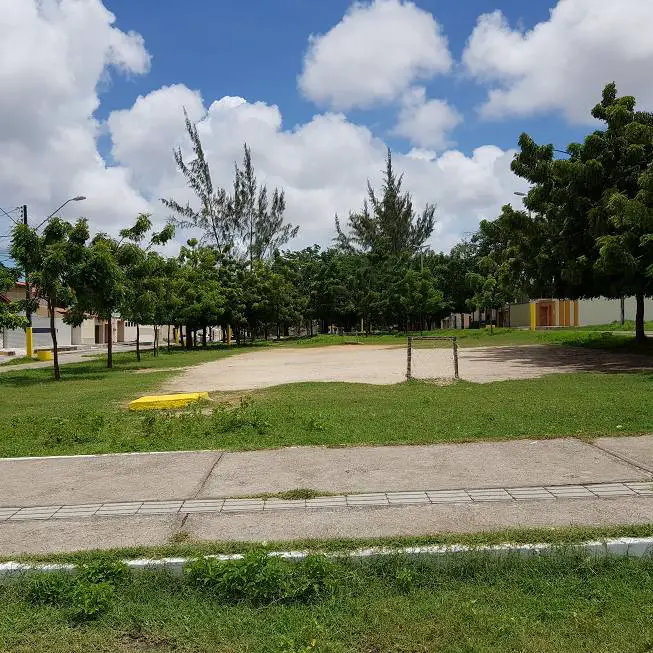 Foto 2 de Casa com 3 Quartos para alugar, 195m² em Jardim das Oliveiras, Fortaleza
