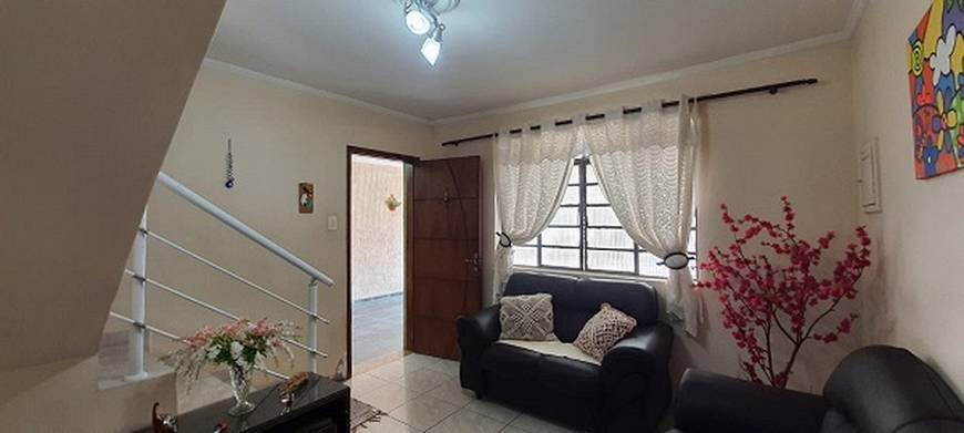 Foto 3 de Casa com 3 Quartos à venda, 215m² em Jardim Ema, Guarulhos
