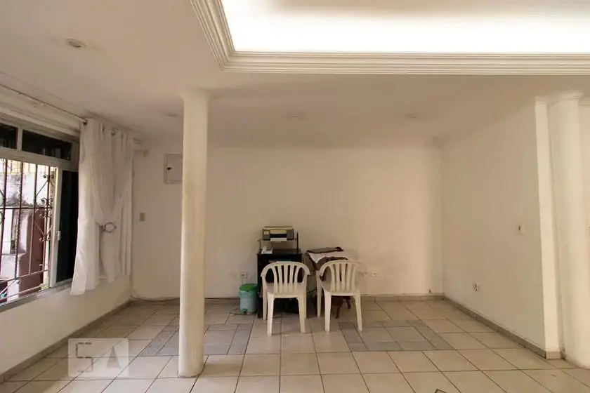 Foto 1 de Casa com 4 Quartos para alugar, 380m² em Vila Roque, São Paulo