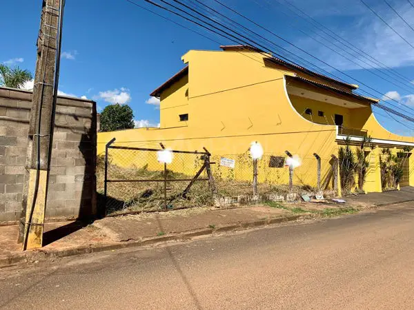 Foto 2 de Lote/Terreno à venda, 378m² em Tibery, Uberlândia