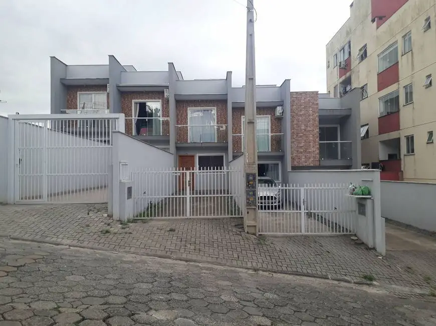 Foto 1 de Sobrado com 3 Quartos à venda, 96m² em Nova Brasília, Joinville