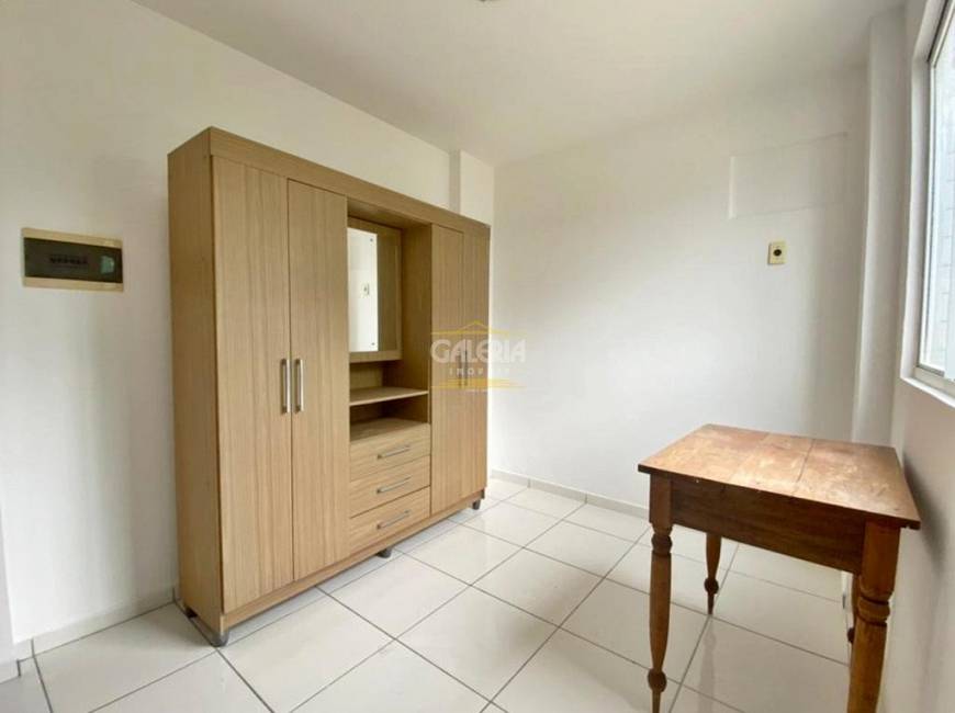 Foto 3 de Apartamento com 2 Quartos para alugar, 45m² em Bom Retiro, Joinville