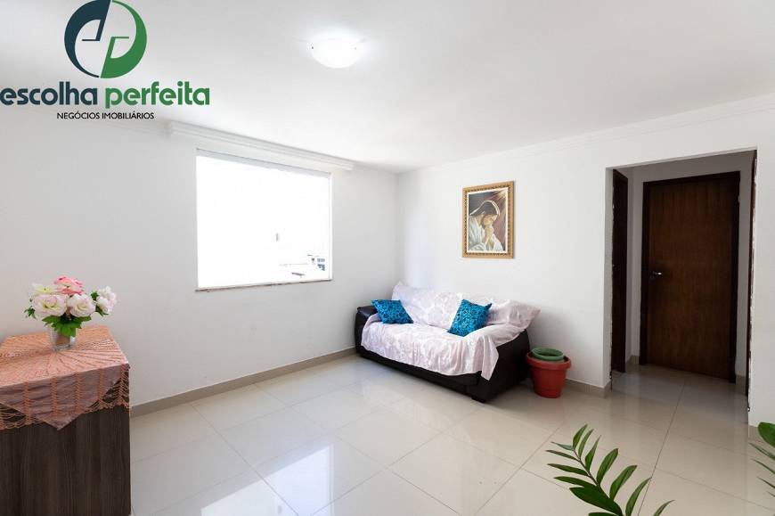 Foto 2 de Apartamento com 2 Quartos à venda, 76m² em Itapuã, Salvador