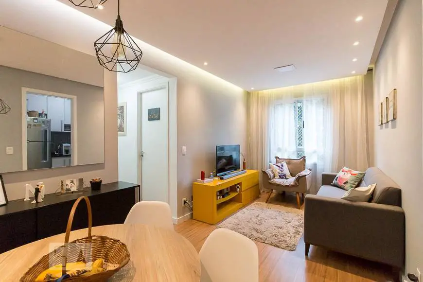 Foto 1 de Apartamento com 2 Quartos à venda, 49m² em Jardim Maia, Guarulhos