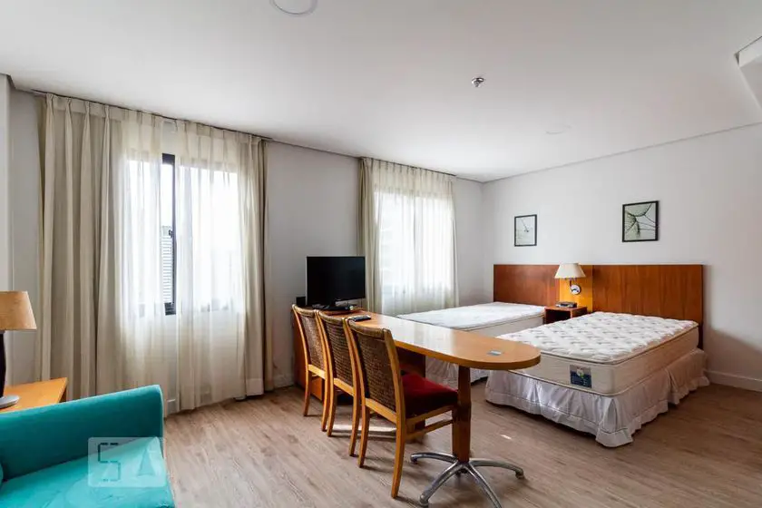 Foto 2 de Apartamento com 2 Quartos para alugar, 45m² em Moema, São Paulo