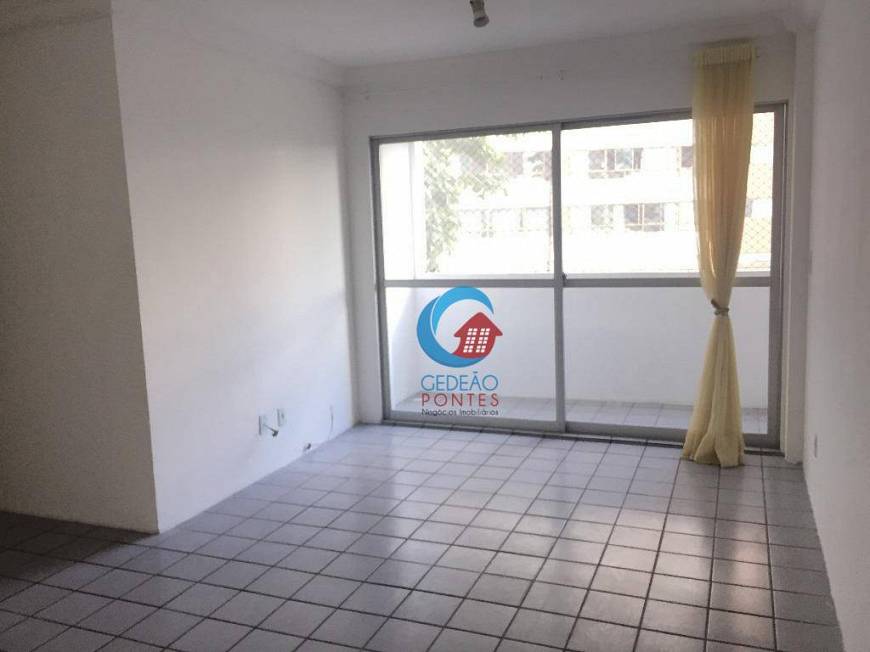 Foto 1 de Apartamento com 2 Quartos para alugar, 70m² em Rosarinho, Recife