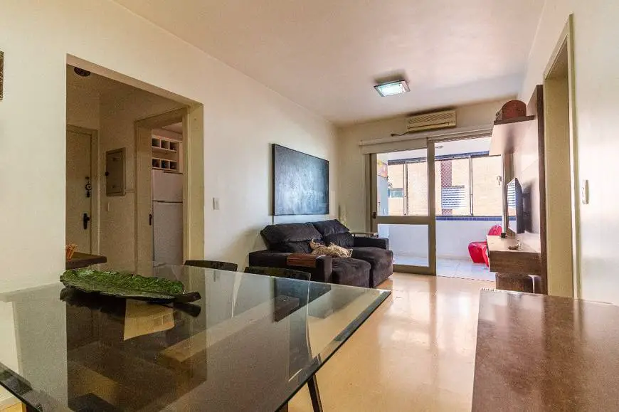 Foto 1 de Apartamento com 3 Quartos à venda, 86m² em Santo Antônio, Porto Alegre