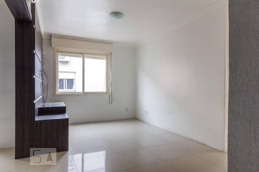 Foto 1 de Apartamento com 3 Quartos à venda, 75m² em Vila Ipiranga, Porto Alegre