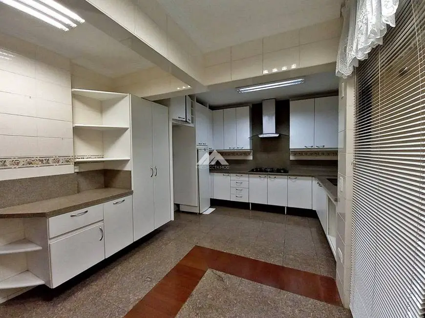 Foto 1 de Apartamento com 4 Quartos à venda, 186m² em Cristo Rei, Curitiba