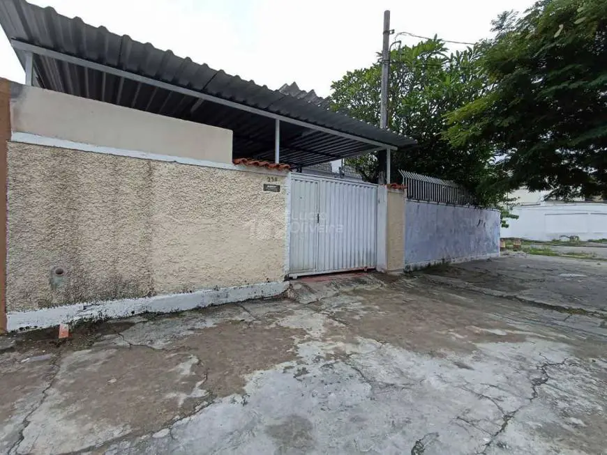 Foto 1 de Casa com 2 Quartos à venda, 70m² em Irajá, Rio de Janeiro