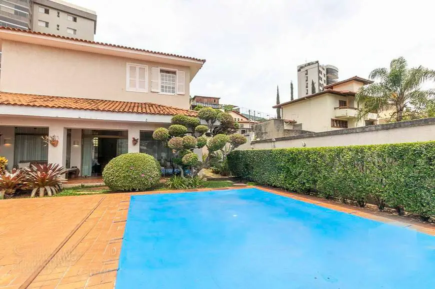 Foto 1 de Casa com 3 Quartos à venda, 350m² em Santa Lúcia, Belo Horizonte
