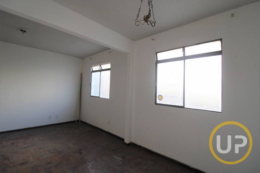 Foto 1 de Apartamento com 2 Quartos para alugar, 999m² em Caieiras, Vespasiano