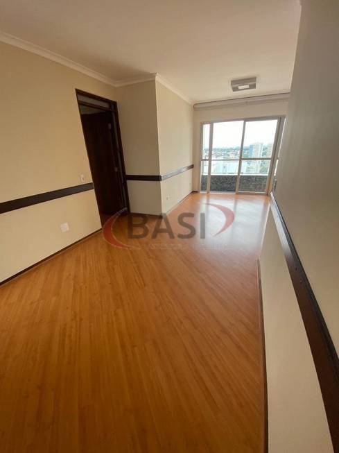 Foto 2 de Apartamento com 2 Quartos para alugar, 93m² em Centro, Curitiba