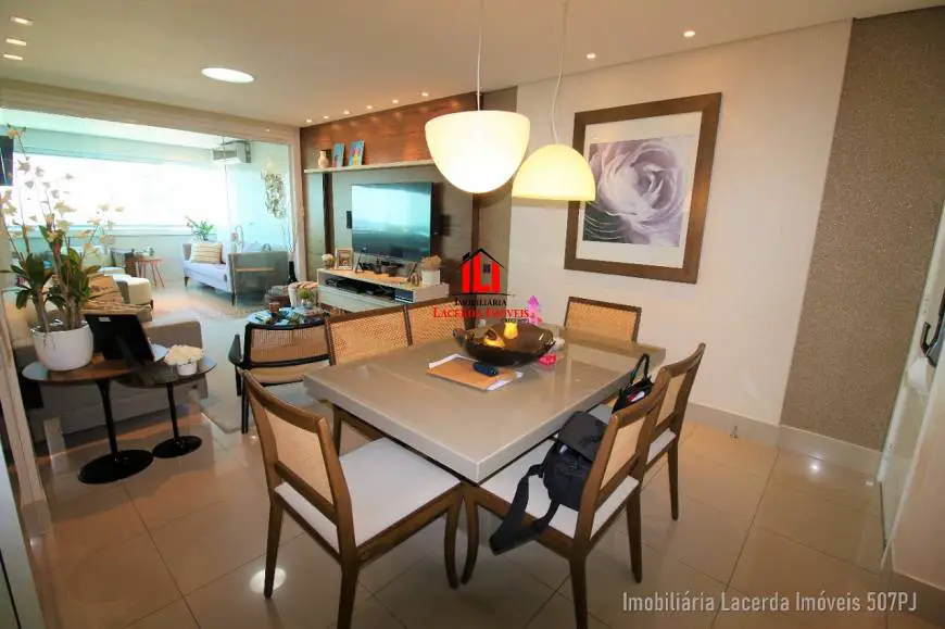 Foto 2 de Apartamento com 3 Quartos à venda, 155m² em Adrianópolis, Manaus