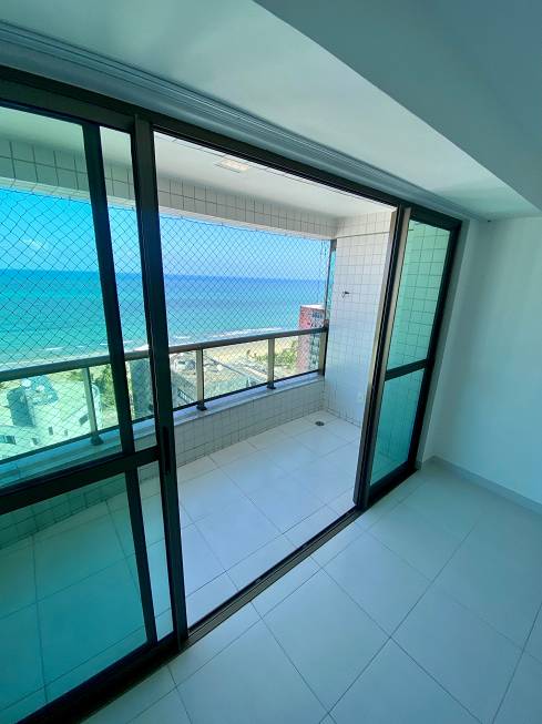 Foto 1 de Apartamento com 3 Quartos para alugar, 108m² em Boa Viagem, Recife