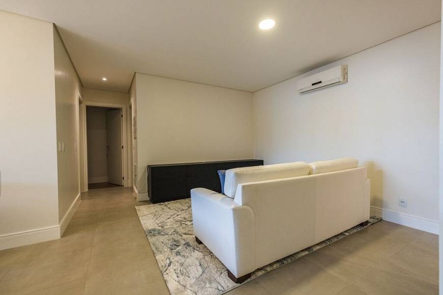 Foto 5 de Apartamento com 3 Quartos à venda, 108m² em Jurerê, Florianópolis