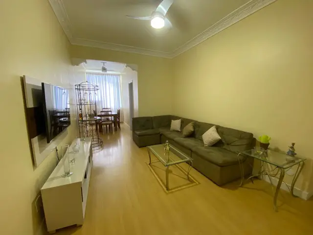Foto 1 de Apartamento com 3 Quartos para alugar, 72m² em Laranjeiras, Rio de Janeiro