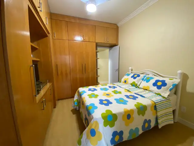Foto 2 de Apartamento com 3 Quartos para alugar, 72m² em Laranjeiras, Rio de Janeiro