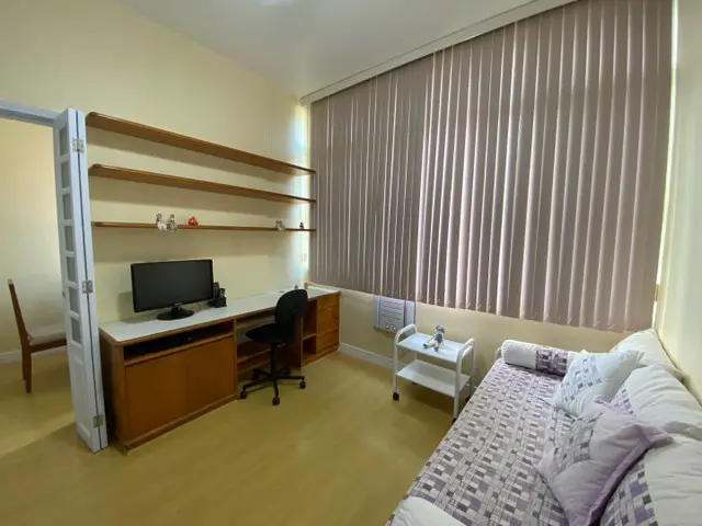 Foto 4 de Apartamento com 3 Quartos para alugar, 72m² em Laranjeiras, Rio de Janeiro